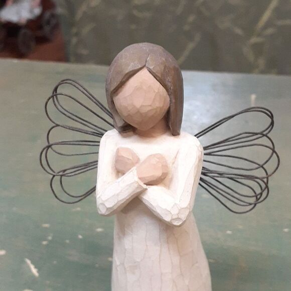 Demdaco Willow Tree angel sign of Love. - Picture 2 of 4